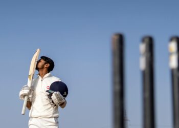 Navigieren in der wachsenden Kluft: Herausforderungen für die Zukunft des County Cricket